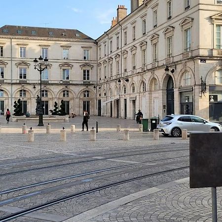 Appartamento Le Domremy F2 Au Coeur D'Orléans Esterno foto